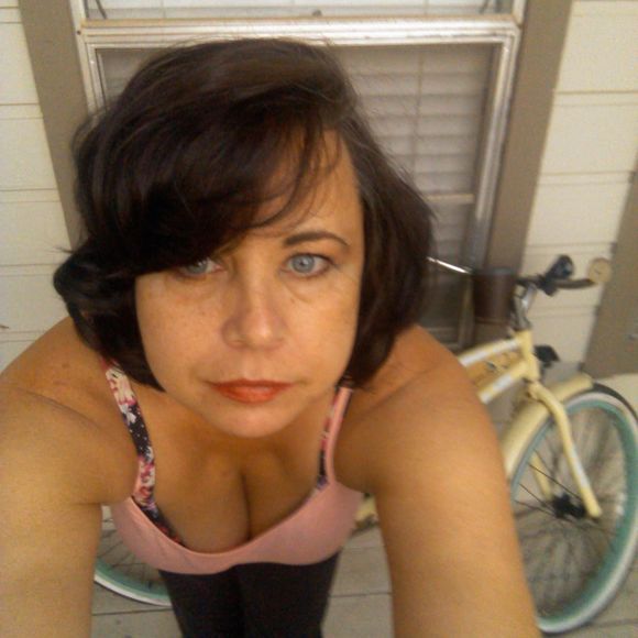 Meet your Posher, Brenda - Picture 1 of 1